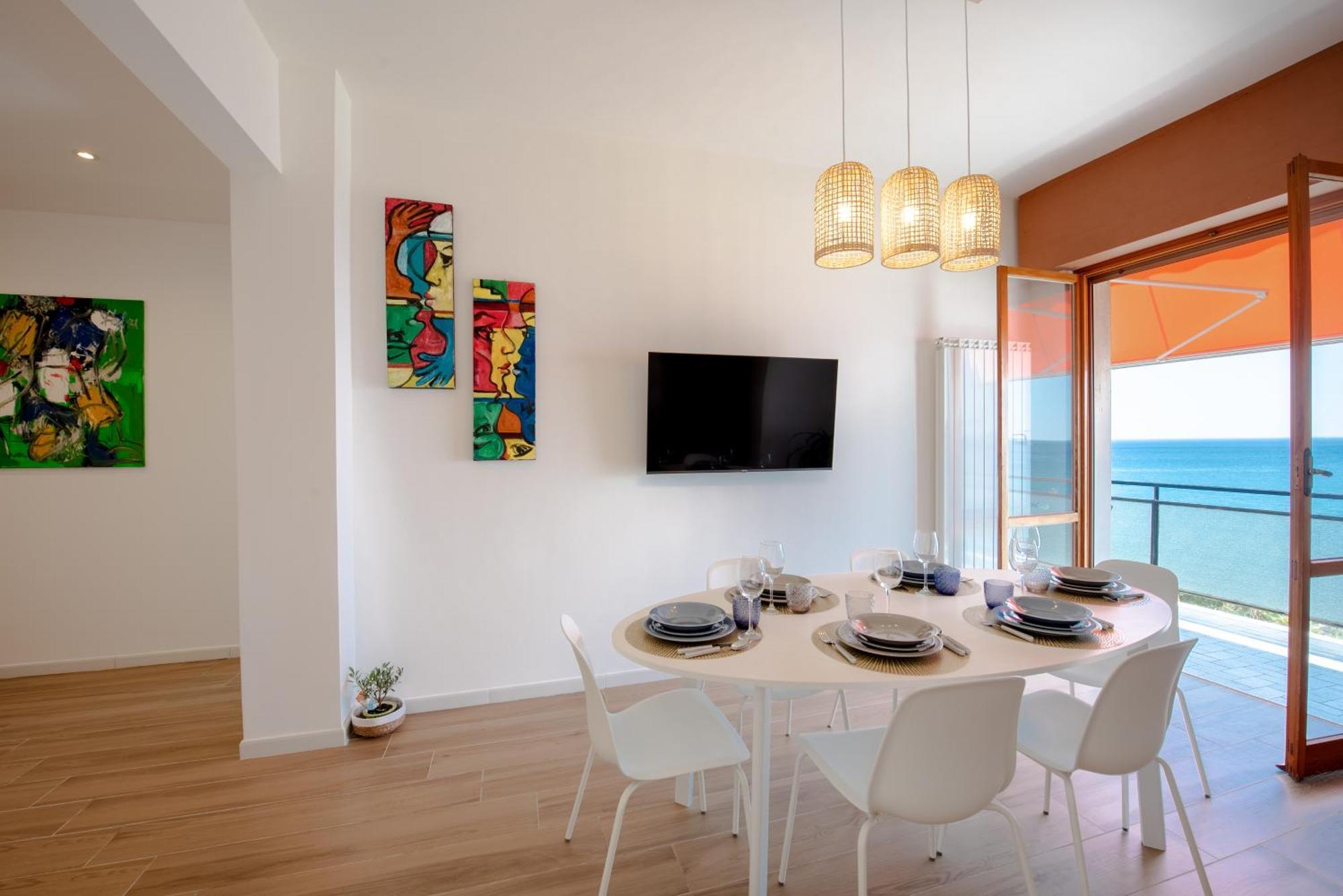 You And The Sea Apartment Savona Luaran gambar